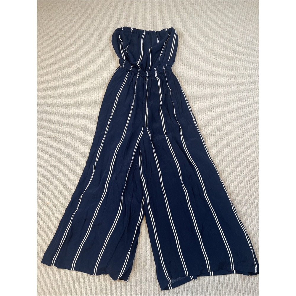 UO SILENCE & NOISE Women's Small Navy Striped JACKSON Strapless Wide Leg Romper